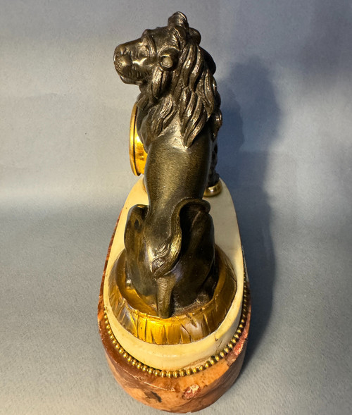 Neoclassical Medici Lion clock - late 18th century