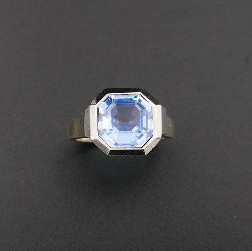 Art Deco Silver Ring Set With A Synthetic Blue Spinel