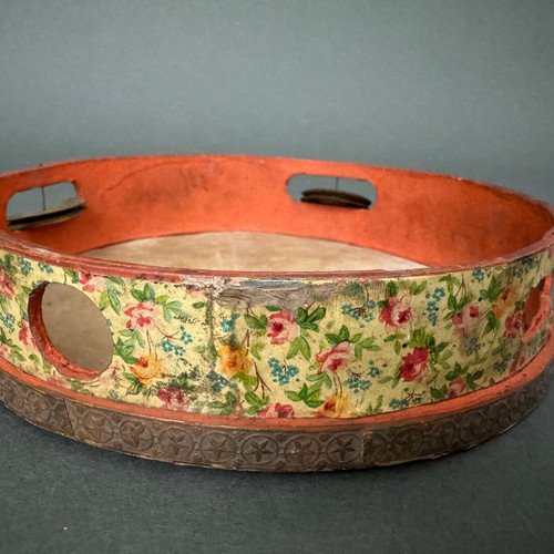 Paire de tambourins peints décor 1900 et floral par HR début XXe