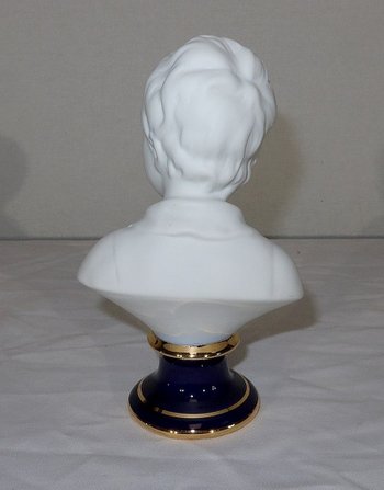  Piccolo busto di Alexandre Brongniart in biscotto di Limoges, da J.A. Houdon - metà XX secolo