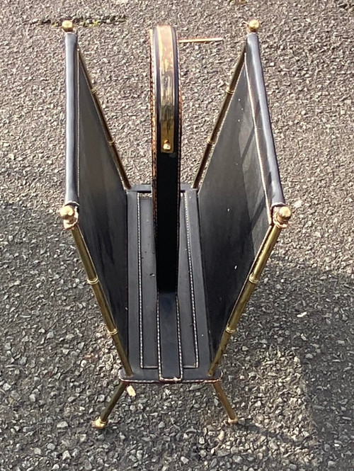 1950/70′ Magazine Rack Jacques Adnet Cuir Et Bronze Ou Laiton Doré