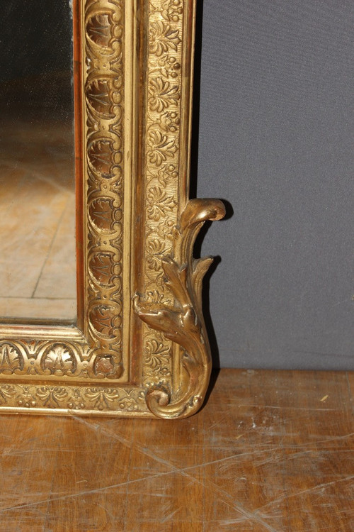 Napoleon III period mirror in 19th century gilded stucco