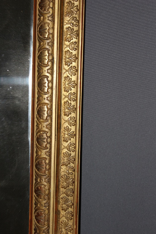 Napoleon III period mirror in 19th century gilded stucco