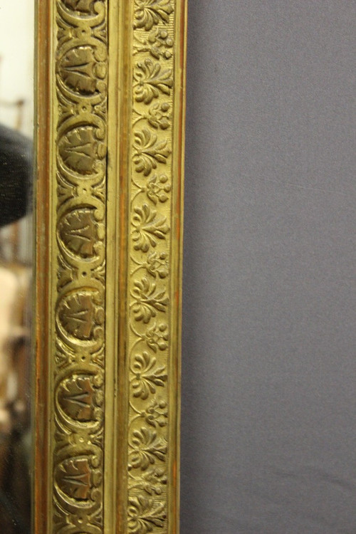 Napoleon III period mirror in 19th century gilded stucco