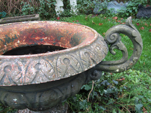 Cast iron basin