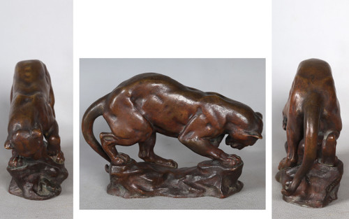 Bronze vers 1900, Georges GARDET 1863/1939, Lionne chassant un Lézard