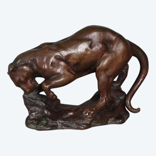 Bronze vers 1900, Georges GARDET 1863/1939, Lionne chassant un Lézard