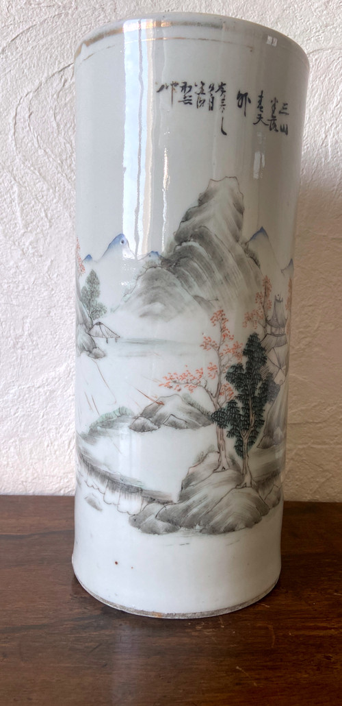 Chinesische Schriftrollenvase aus Porzellan 