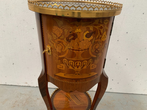 Transition style snack table in 20th century marquetry