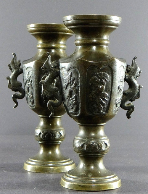 Vietnam, Circa 1900, Pair of Bronze Vases Featuring a Decor of Birds and Flowers.