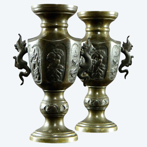 Vietnam, Circa 1900, Pair of Bronze Vases Featuring a Decor of Birds and Flowers.