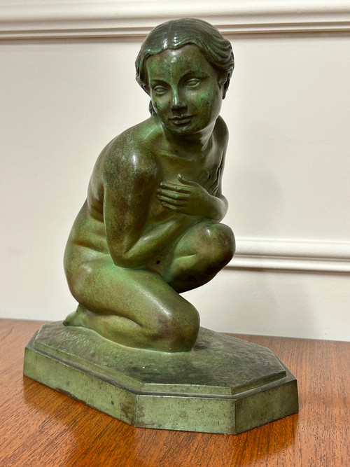 Lucien Charles édouard Alliot (1877-1967) La Frileuse Bronzo con patina verde Periodo Art Déco