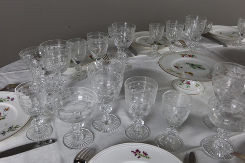 Service de verres en cristal de Baccarat 48 pièces