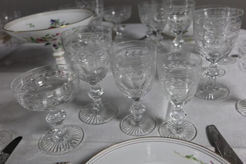 Service de verres en cristal de Baccarat 48 pièces