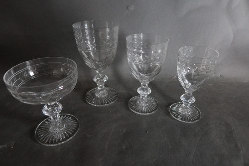 Service de verres en cristal de Baccarat 48 pièces