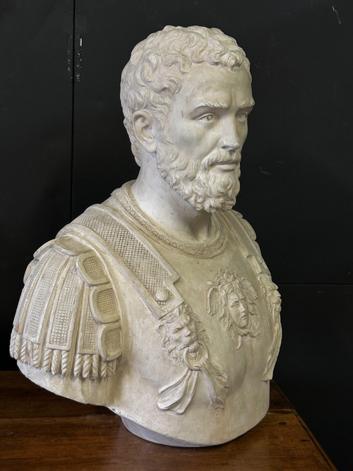 Important Portrait En Buste D’empereur Romain En Cuirasse - Sculpture En Plâtre XXéme Siècle 