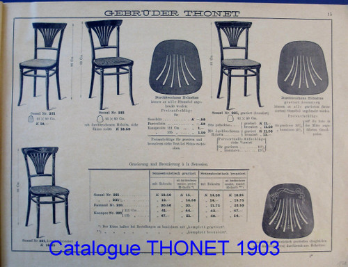 Paire de chaises Thonet N°221, assise découpée en palmette, 1910