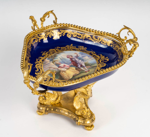 A Sévres porcelain bowl with beautiful gilt bronze ornamentation, late 19th century