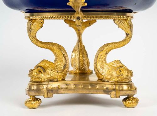 A Sévres porcelain bowl with beautiful gilt bronze ornamentation, late 19th century