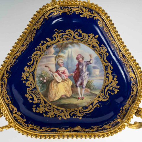 A Sévres porcelain bowl with beautiful gilt bronze ornamentation, late 19th century