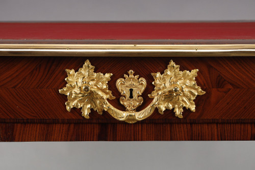 LARGE FLAT DESK IN INLAID ROSEWOOD VENEER IN THE LOUIS XV STYLE