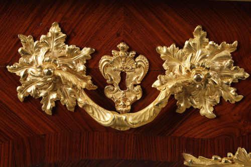 LARGE FLAT DESK IN INLAID ROSEWOOD VENEER IN THE LOUIS XV STYLE