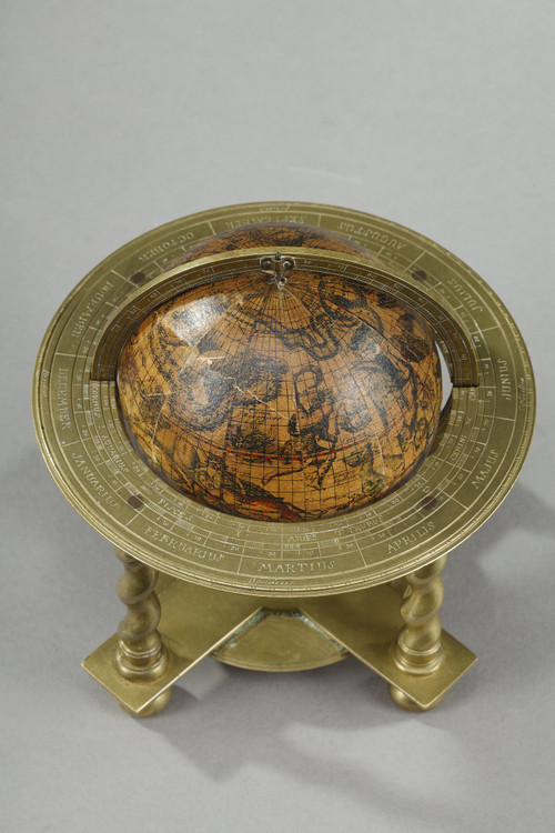 Paire de globes céleste et terrestre de table, de Vincenzo Coronelli, 1697.