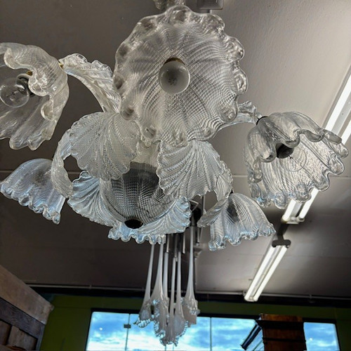 Antico Lampadario Chandelier Barovier e Toso Murano Venice 1930 .  Sei Luci . Lavorazione a rilievo 