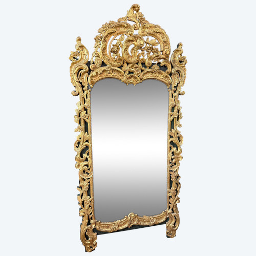 MIROIR DE STYLE LOUIS XV EN BOIS DORE