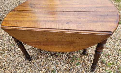 Louis Philippe table 6 legs in walnut 14 people height 70 diam 118 cm