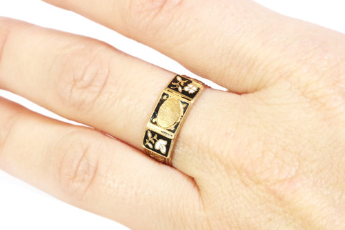 Victorian enamel regional ring in 18k gold, French antique ring, wedding, bridal, signet ring