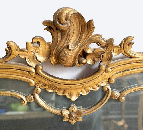 Miroir doré ancien de la fin du 20ème siècle.