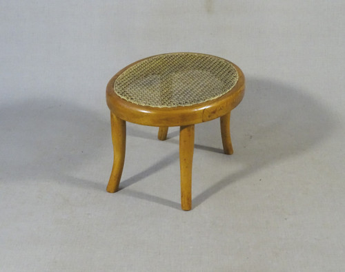 Poggiapiedi in canna, 1910 di Mundus, no Thonet- FUßSCHEMEL Pére Chair C