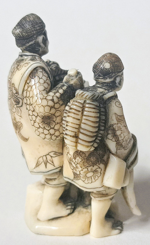 Netsuke, zwei japanische Schriftzeichen der Meiji-Zeit, signiert