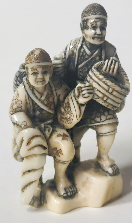 Netsuke, zwei japanische Schriftzeichen der Meiji-Zeit, signiert