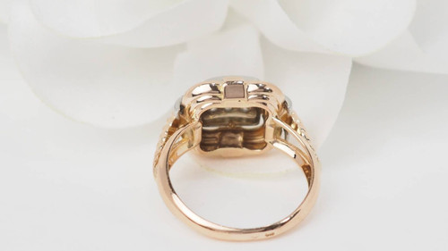 Tank ring in yellow gold and diamonds