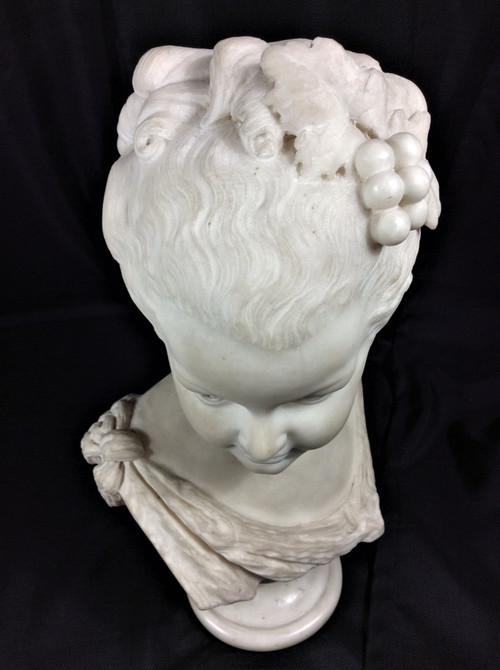 25% off until 11/30 - Beautiful White Marble Bust of a Young Girl - 19th Century