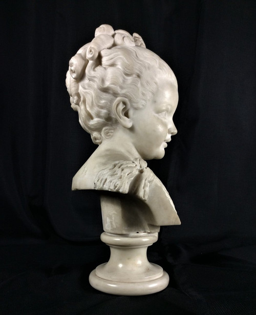 25% off until 11/30 - Beautiful White Marble Bust of a Young Girl - 19th Century