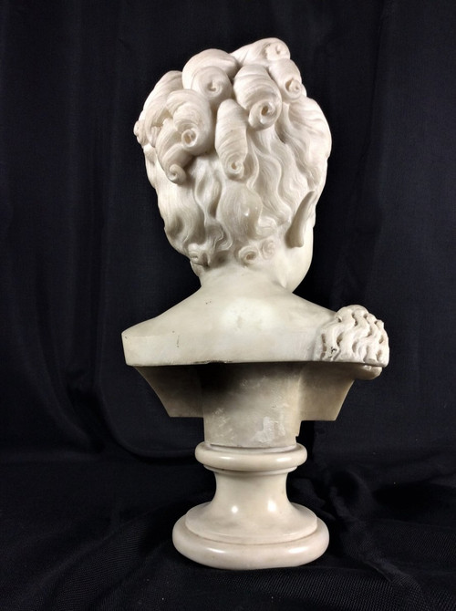 25% off until 11/30 - Beautiful White Marble Bust of a Young Girl - 19th Century