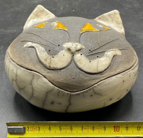 RAKU CAT BOX