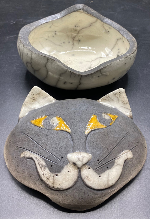 RAKU CAT BOX