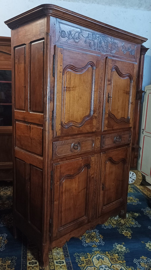 Regency 4-türiges Schrank-Sideboard aus geschnitztem Walnussholz