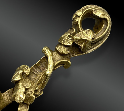 ROMANTIC DAGGER depicting a DRAGON slaying a SERPENT - European work - 19th century