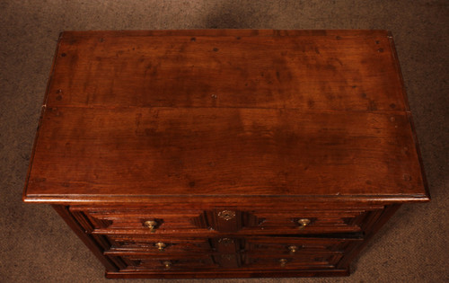 Small 17th Century Oak Chest Of Drawers William And Mary Period