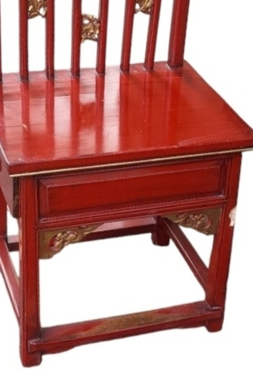 chaise basse  en bois laqué rouge Chine 