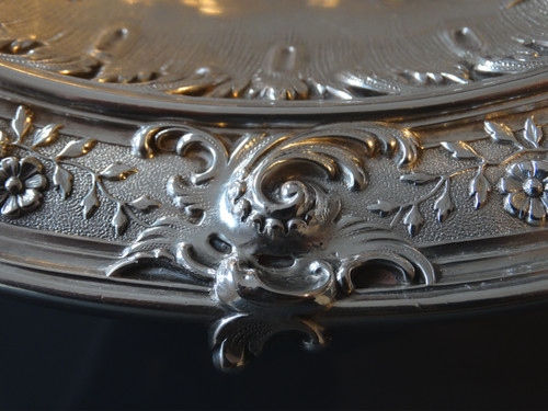 800 mil chiseled silver basket. Weight 509g. Late 19th - Early 20th century