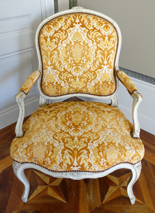 Fauteuil à la Reine d'époque Louis XV, velours frappé