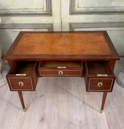 Leonard Boudin, Bureau Plat En Acajou d'Eoque Louis XVI Stamped About 1780