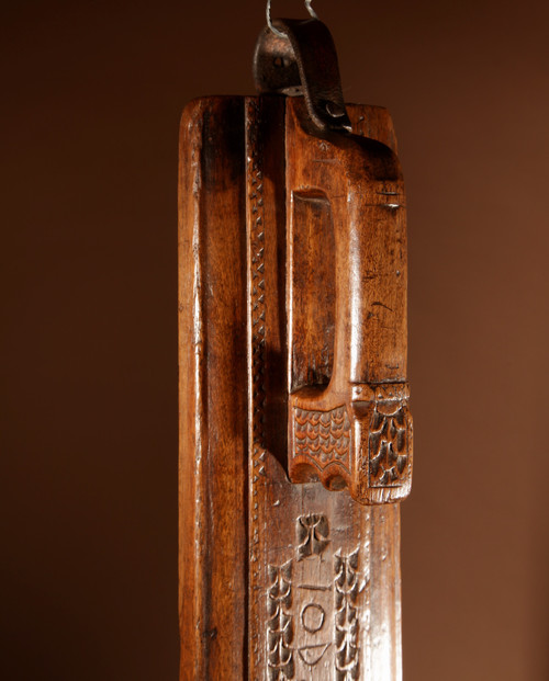  Elegant Norwegian Mangle board dated early 1728