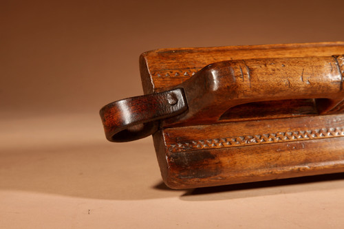  Elegant Norwegian Mangle board dated early 1728